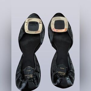 Roger Vivier Patent Ballerinas Slip on size 38.5